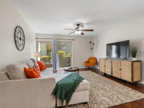 Top-notch 2br Spacious Condo With Shared Pool